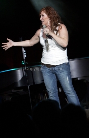 Jo Dee Messina