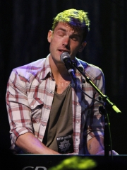 Jon McLaughlin