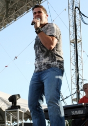 Josh Gracin