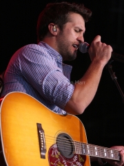 Luke Bryan at KICKS Country Fair in Atlanta