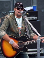 Troy Gentry