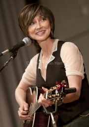 Pam Tillis