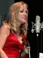 Rhonda Vincent