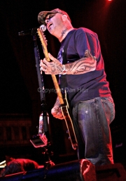 Aaron Lewis