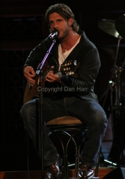 billy-currington_069