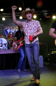 Dustin Lynch