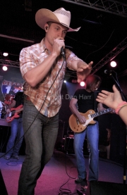 Dustin Lynch