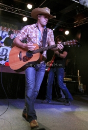 Dustin Lynch