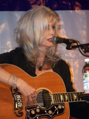 Emmylou Harris