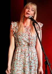 Riki Lindhome