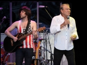 Glen Campbell (r) and his son, Shannon Campbell