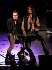 Perry Ferrell and Dave Navarro