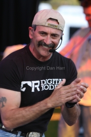 aaron-tippin_002