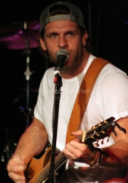 billy-currington_061