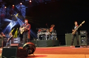 Boyd Tinsley, Tim Reynolds, Dave Matthews, Carter Beauford, Stefan Lessard