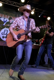 Dustin Lynch