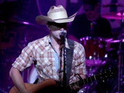 Dustin Lynch