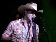 Dustin Lynch