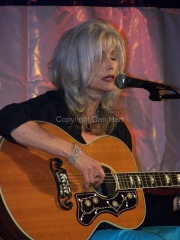 Emmylou Harris