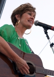 Janie Fricke