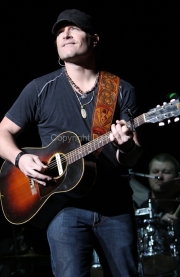 Jerrod Niemann