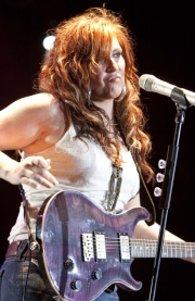 Jo Dee Messina