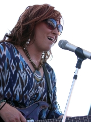 Jo Dee Messina