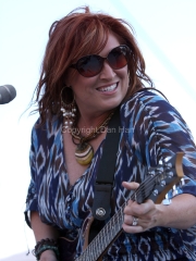 Jo Dee Messina