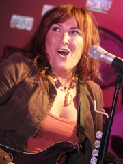 Jo Dee Messina