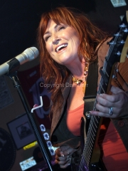 Jo Dee Messina