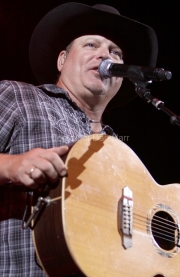 John Michael MOntgomery