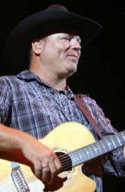 John Michael MOntgomery