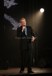 John Tesh