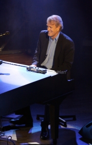 John Tesh
