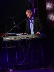 John Tesh
