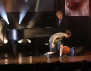 John Tesh and young fan