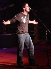 Josh Gracin