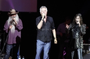 William Lee Golden, Joe Bonsall, Richard Sterban