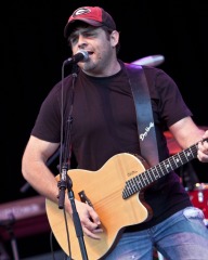 Rhett Akins