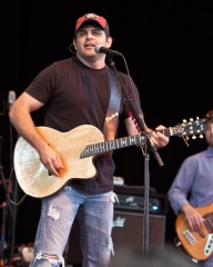 Rhett Akins