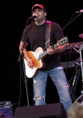 Rhett Akins