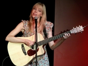 Riki Lindhome