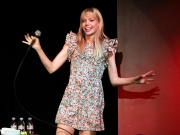 Riki Lindhome