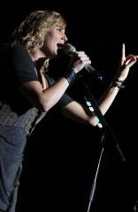 Jennifer Nettles