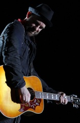 Kristian Bush