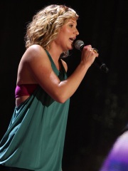 Jennifer Nettles