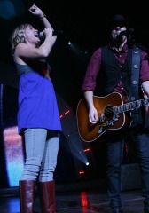 Jennifer Nettles and Kristian Bush