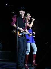 Kristian Bush and Jennifer Nettles