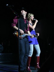 Kristian Bush and Jennifer Nettles